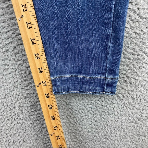 Judy Blue Medium Wash Distressed Skinny Jeans with Camo Print Patch Size 11/30 - Picture 11 of 15